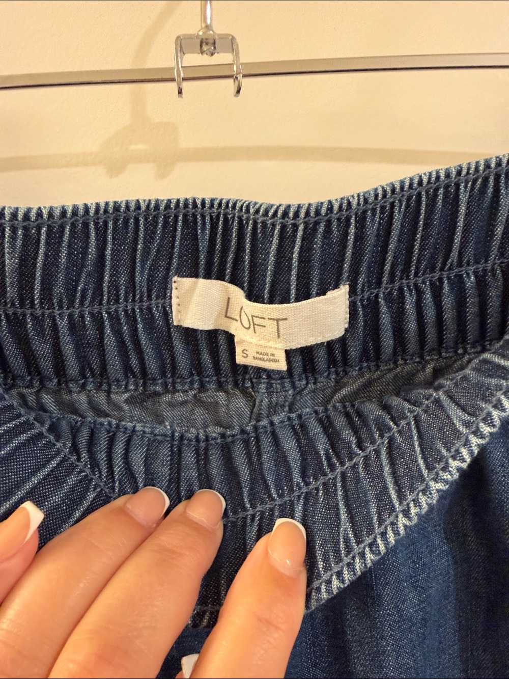 LOFT Wide-Leg Elastic-Waist Denim Pants in Blue - Picture 2 of 4